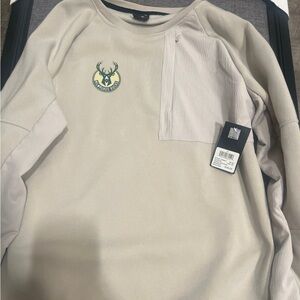 Brand New Mens Milwaukee Bucks Sweatshirt